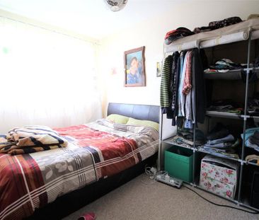 3 bedroom semi-detached house to rent - Photo 6