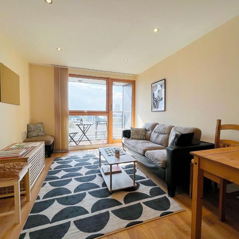 1 bedroom flat to rent - Photo 1