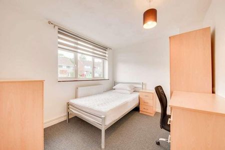 Tenterden Drive, Canterbury, CT2 - Photo 5