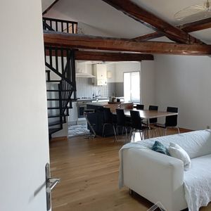 Location Appartement 4 pièces 106m² ST ETIENNE 42000 - Photo 2