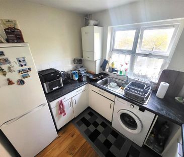 2 bedroom apartment to rent - Photo 6