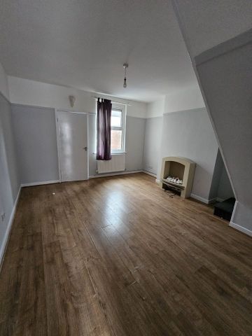 2 Bed Terraced House, Kilburn St, L21 - Photo 4