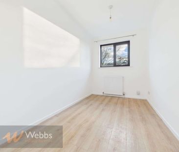 Carisbrooke Drive, Stafford - Photo 3