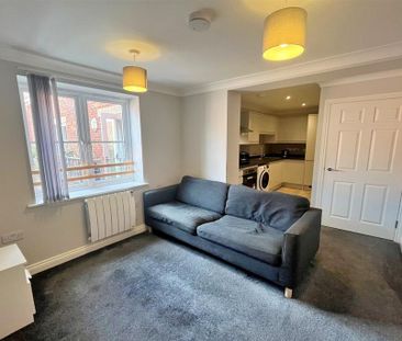 2 bedroom flat to rent - Photo 5