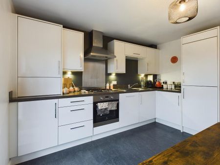 3 bedroom terraced house to rent - Photo 2