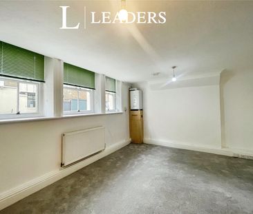 studio to rent Bournemouth, BH1 - Photo 2