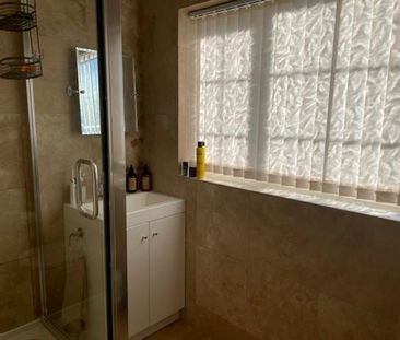 4 bedroom bungalow to rent - Photo 3