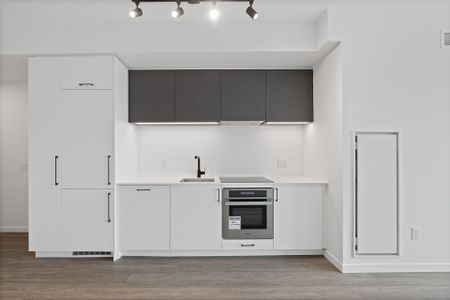 For Lease - 689 The Queensway N/A Unit# 216, Toronto, Ontario - Photo 3