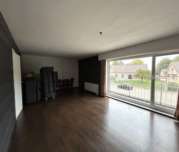 Ruim appartement met 3 slaapkamers en garagebox, gelegen in een rus... - Photo 3