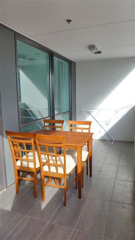 CITY CENTRE - Dockside Cutie - Photo 3