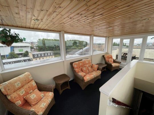 4 bedroom flat to rent - Photo 1
