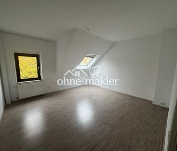 Helle 2-Zimmer-Wohnung mit zusätzlichem Dachgeschossraum in ruhiger... - Foto 1