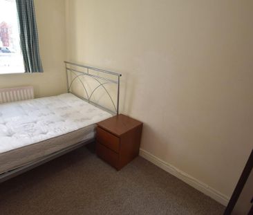 4 bedroom townhouse to rent - Photo 6