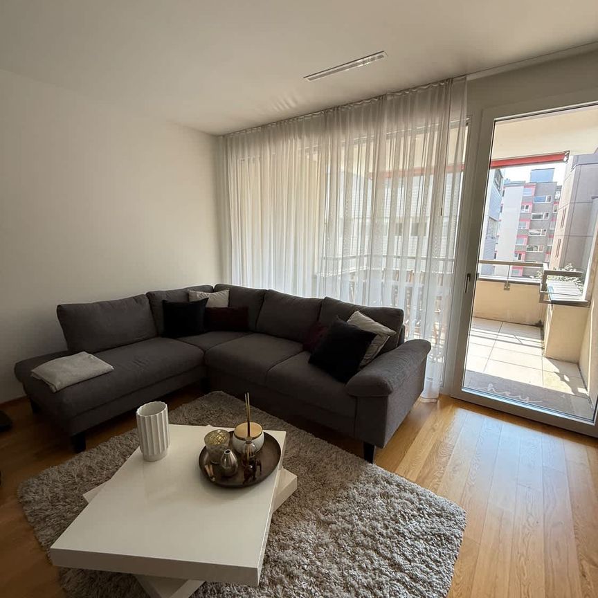 2.5 Zimmer, 65 m², 2. Stock - Photo 1