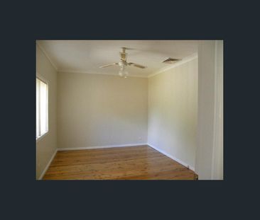 3-bedroom House with LUG very close to Kent Road Public School - Photo 5