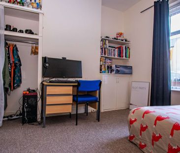 Ideal for its close proximity to town! - Photo 6