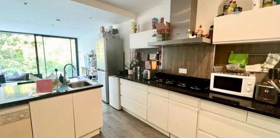 Wolfe Crescent Room 4 - Photo 2