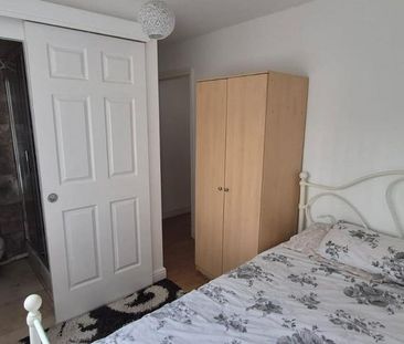 4 bedroom detached house to rent - Photo 5