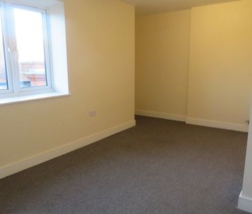 High Street - Photo 6