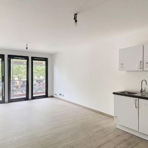 Appartement te huur in Ukkel voor € 1.150 met 1 slaapkamer - Foto 2