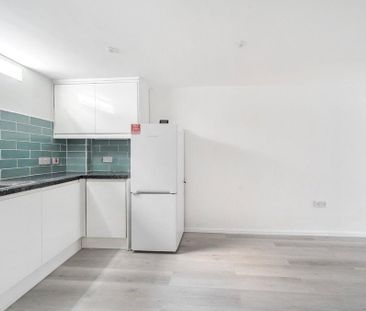 Studio to rent - Photo 6