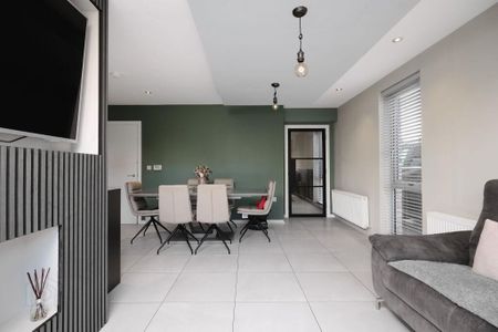 2 Lakeside Close, Coleraine, BT52 2FB - Photo 4