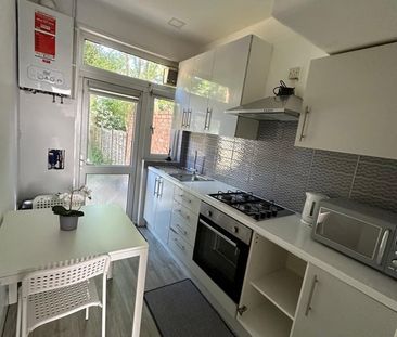 Room in a Shared House, Brantwood Road, N17 - Photo 5