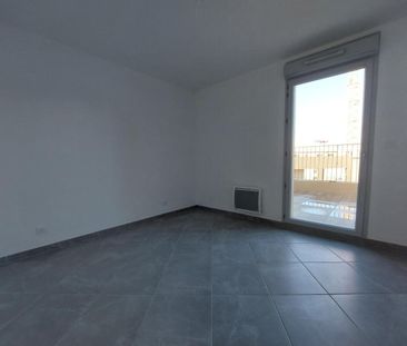 location Appartement T2 DE 44.73m² À TRETS - Photo 2