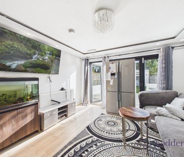 6 bedroom terraced house to rent - Photo 1