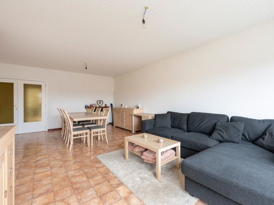 Twee slaapkamer appartement met garagebox in Mariaburg-Ekeren te huur! - Photo 1