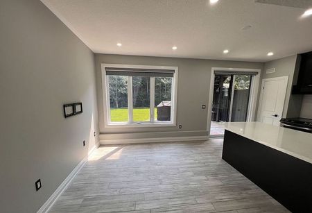 For Lease - 4 Young Court Unit# basement apartment only, Orangeville, Ontario - Photo 2