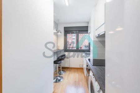 Piso de alquiler en Gutiérrez Herrero, Versalles - Foto 5