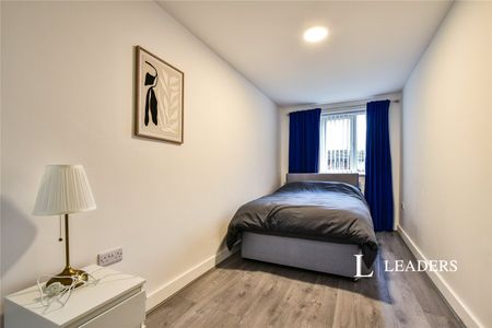 3 bedroom house to rent Victory Street, Manchester, Greater Manchester, M14 - Photo 3