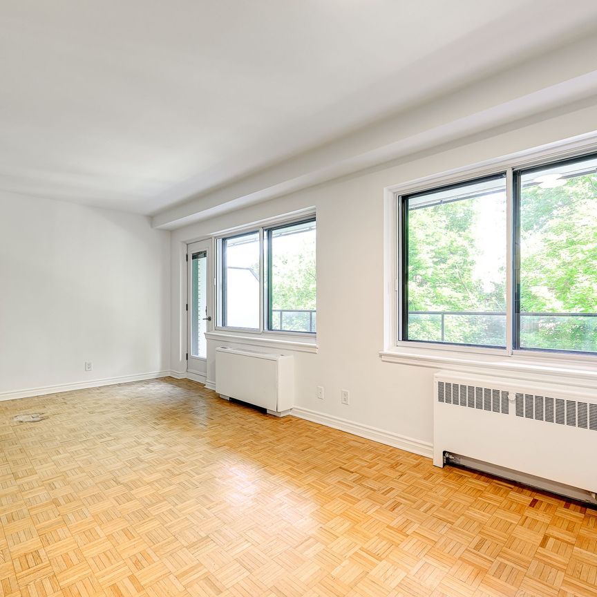 4555 Bonavista Avenue - Photo 1