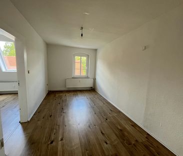 Großzügige 3 Raum Wohnung mit Einbauküche - Photo 1