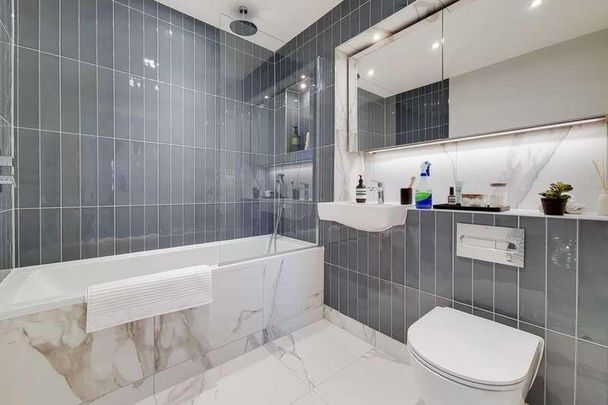 Uncle Southall, Southall, UB2 - Photo 1