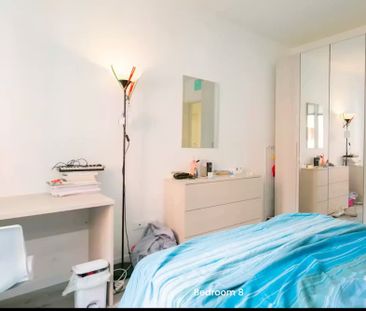 Via Francesco Caracciolo, Milan, Lombardy 20155 - Photo 1