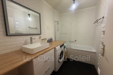 Location appartement 3 pièces 69 m² Toulon - Photo 5