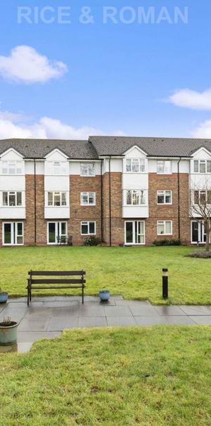 1 bedroom retirement property to rent - Photo 2