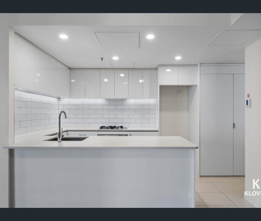 ✨ FULLY RENOVATED & FULLY FURNISHED I 2 Bed, 2 Bath I Festival Towers - Photo 6