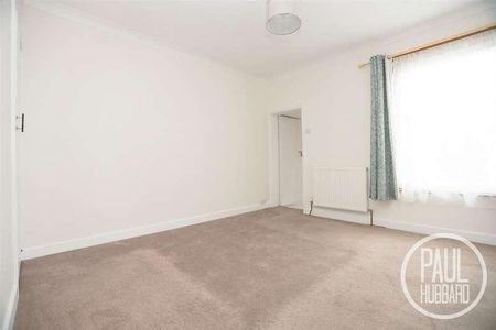 Southwell Road, Kirkley, NR33 - Photo 5