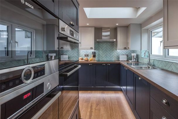 5 bedroom semi-detached house to rent - Photo 1