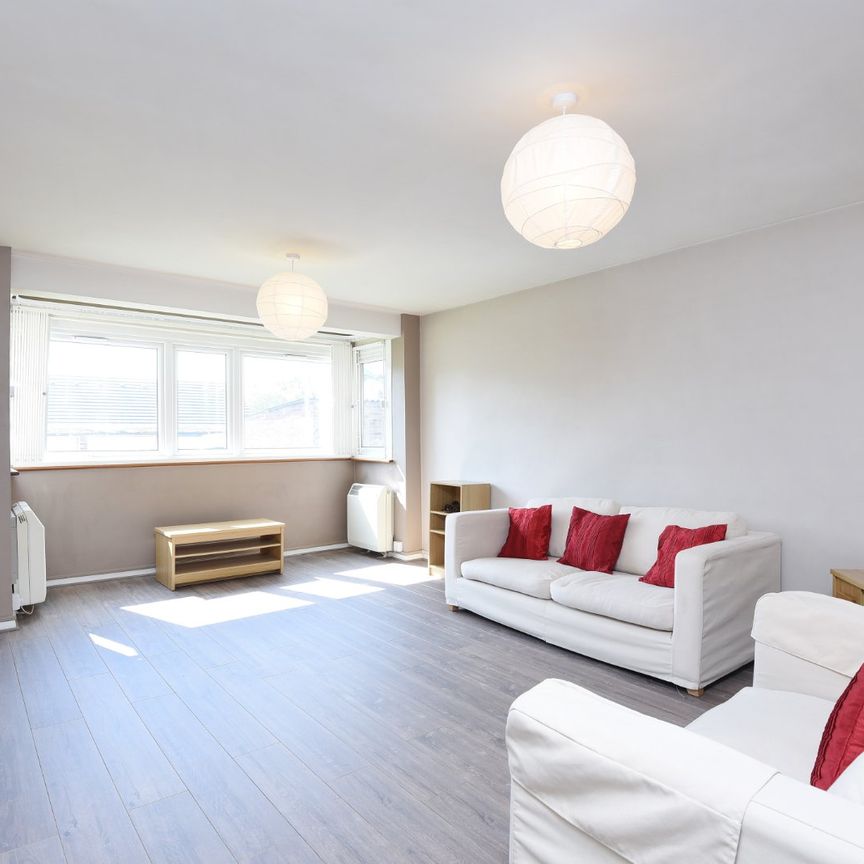 Truro Road, London, N22 - Photo 1