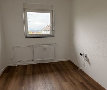 Modernisierte Wohnung mit Weitblick und Südost-Balkon in Liederbach - Photo 6