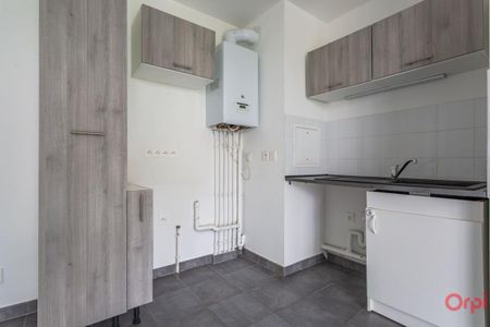 Location Appartement 2 pièces 38m² STE GENEVIEVE DES BOIS 91700 - Photo 4