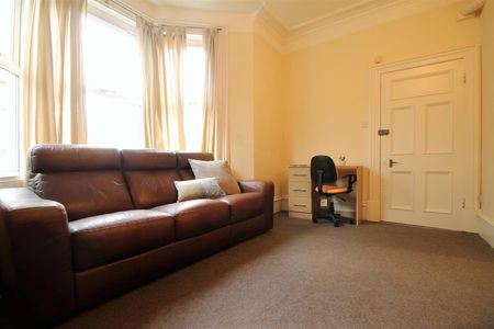 Grosvenor Place, Jesmond - Photo 2