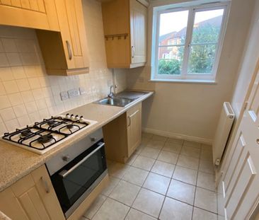 Tudor Close, Newark, Nottinghamshire, NG24 - Photo 5