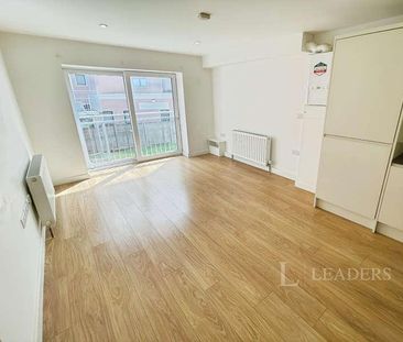 Bedroom Apartment - Central Luton - Unfurnished - Gas Central Heati... - Photo 2