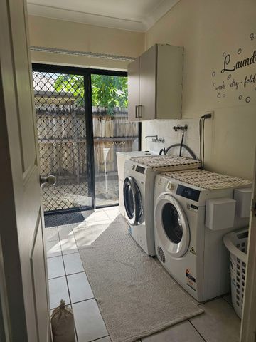 Trinity Park - Photo 2