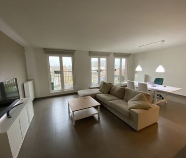 Ruim appartement met twee badkamers op toplocatie - Photo 1